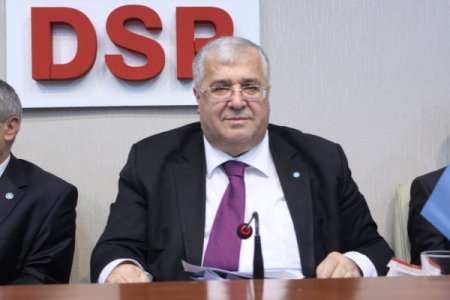 Türker: Akdoğan'ın Başbakan'ın danışmanı olması anayasa ihlalidir