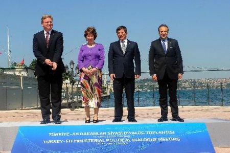 Türkiye-ab Diyalog Toplantısından Referanduma Destek Çıktı