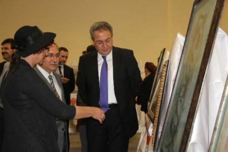 Türkiye ile Hollanda arasındaki dostluk resimlerle anlatılıyor