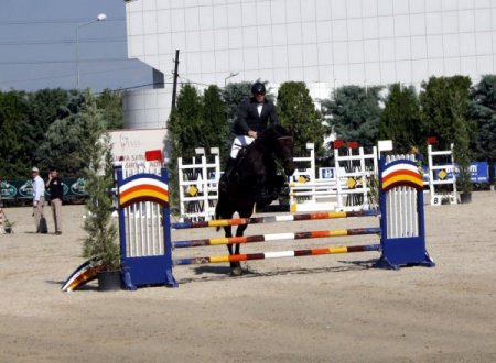 Türkiye Kupası Binicilik Müsabakaları devam ediyor