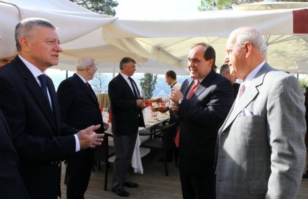 Türkiye - Romanya resmi maç yemeği yenildi