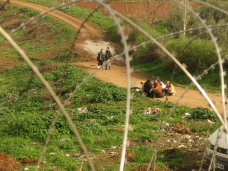 Türkiye sınırına mülteci akını artarak devam ediyor (Özel)