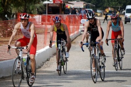 Türkiye Triatlon Ligi Taşucu yarışları ile başladı