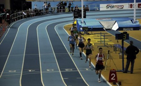 Türkiye Yıldızlar Salon Atletizm Şampiyonası 5 rekorla başladı