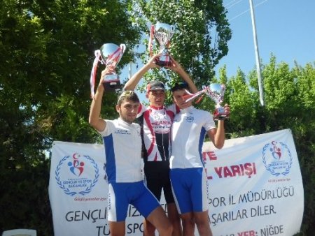 Türkiye Yol Bisikleti Şampiyonası Niğde'de başarıyla yapıldı