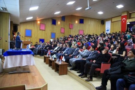 'Türkiye'de 100 yılda bir olabilecek bir kırılma süreci yaşanıyor'