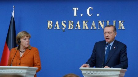 'Türkiye'de yargı yürütmenin emrinde değil, vereceği karara uymak durumundayız'