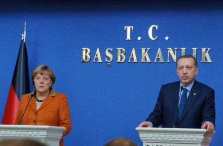 'Türkiye'de yargı yürütmenin emrinde değil, vereceği karara uymak durumundayız'