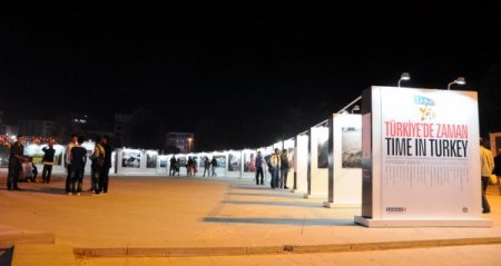 'Türkiye’de Zaman' sergisi kayısının başkentinde açıldı