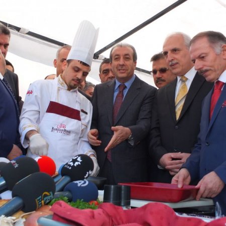 Türkiye'nin çöpe attığı ekmek, ihraç ettiği buğdaydan fazla