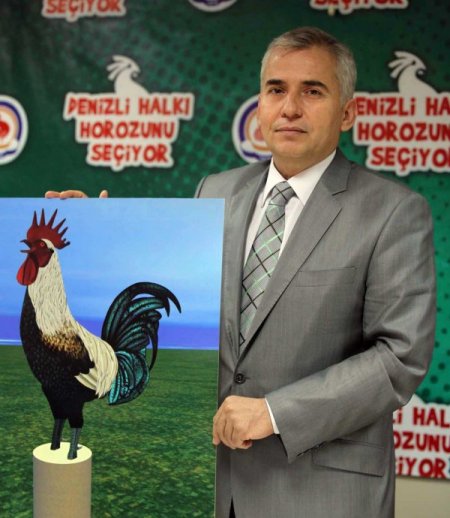 Türkiye’nin en büyük cam horoz heykelinin yapımına başlandı