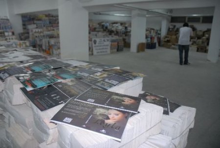 Türkiye'nin En Büyük Korsan Kitap Ve Cd Operasyonunda Gözaltına Alınan 52 Kişi Adliyede