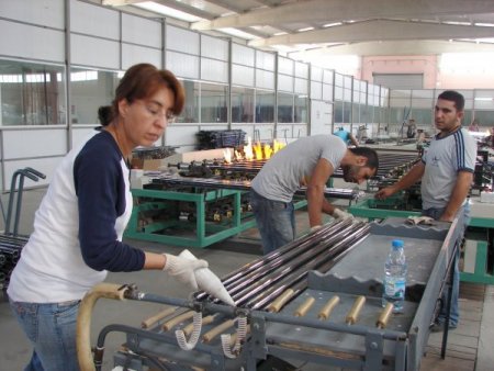 Türkiye'nin en büyük vakum tüp fabrikası Nazilli'de üretime başladı
