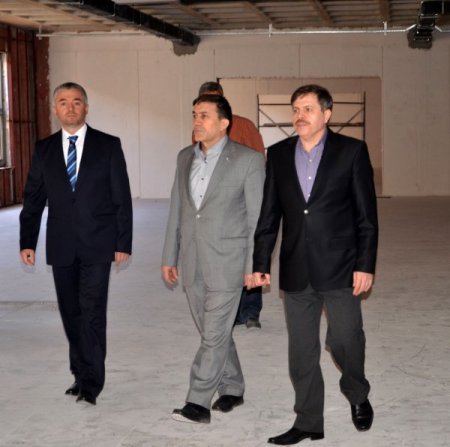 Türkiye’nin en iyi kütüphanelerinden biri Uşak Üniversitesi’nde açılıyor