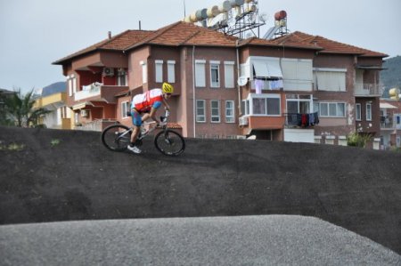 Türkiye’nin İlk BMX pisti test edildi