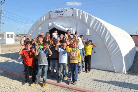 Türkiye’nin kucak açtığı Suriyeli çocuklar eğitime başladı