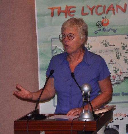 Türkiye’nin tarihi yollarını ortaya çıkaran İngiliz, mermer ocaklarını eleştirdi