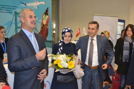 Türkiye’yi 'güler yüz'le geziyorlar