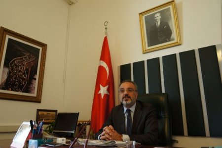 'Türkler kadar Kürtler de hassas; acıları yarıştırarak sonuca varamayız'