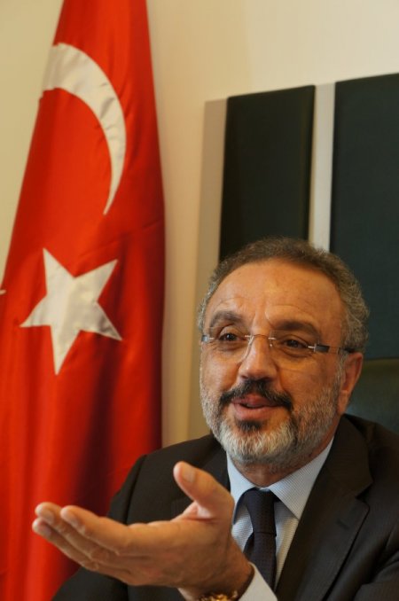 'Türkler kadar Kürtler de hassas; acıları yarıştırarak sonuca varamayız'