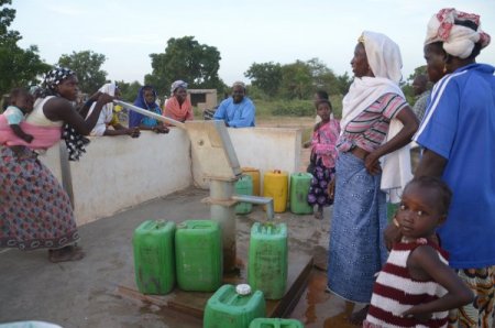 Türkler kuyu açtı, Burkina Fasolu kadınlar boyun fıtığı olmaktan kurtuldu