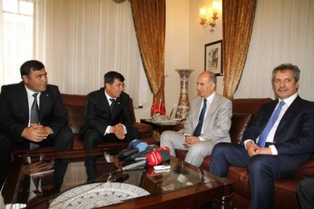Türkmenistan Enerji Bakanı, Bursa Valisi Harput'u Ziyaret Etti