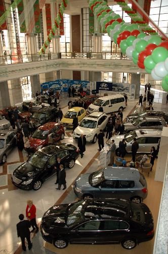 Türkmenistan İlk Kez Uluslararası Otomobil Fuarına Ev Sahipliği Yapıyor