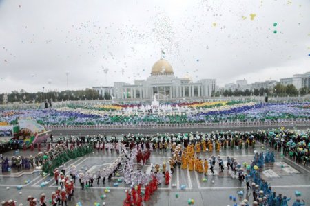 Türkmenistan’da 2012 'Sosyal Kalkınma Yılı' Olacak