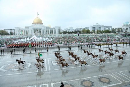 Türkmenistan’da 2012 'Sosyal Kalkınma Yılı' Olacak
