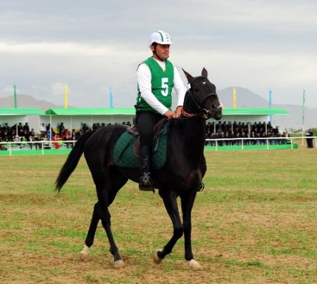 Türkmenistan’da At Bayramı etkinlikleri başladı