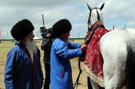 Türkmenistan’da At Bayramı etkinlikleri başladı