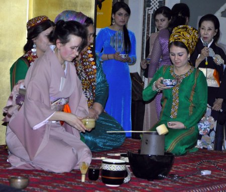 Türkmenistan’da Japon çay seremonisi