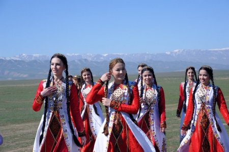 Türkmenistan’da kadınlara 8 Mart ikramiyesi