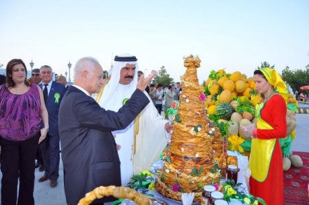 Türkmenistan’da Kavun Şenlikleri Büyük İlgi Gördü