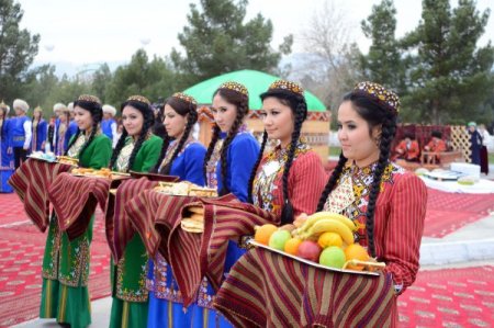 Türkmenistan’da pamuk bayramı