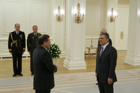 Türkmenistan'ın Ankara Büyükelçisi Gül'e güven mektubunu sundu