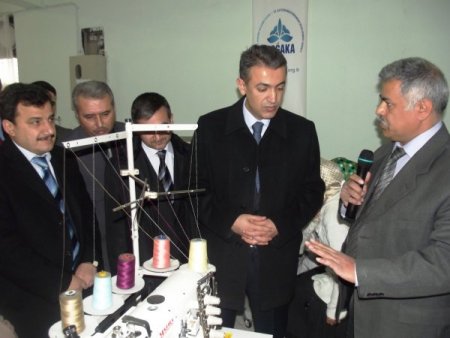 Türkoğlu’nda istihdam garantili hazır giyim kursu açıldı