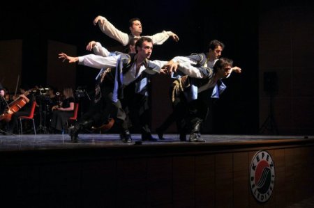 TÜRKÜYEM operası Kepez’de sahnelendi