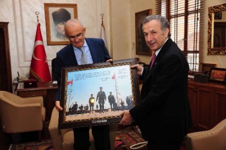 TURSAB Başkanı Ulusoy Başkan Yılmaz’ı ziyaret etti