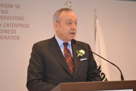 TÜSİAD Başkanı’ndan ekonomi övgüsü: Araba kullanmayı beceriyoruz