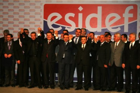 Tuskon Başkanı Meral: Avrupa 2012'de Büyük Kriz Bekliyor