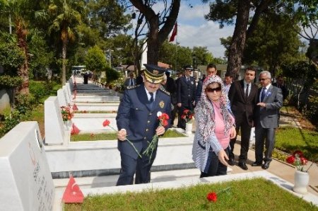 Tütk Polis Teşkilatı'nın kuruluş yıl dönümünde Antalya'daki şehtiler anıldı