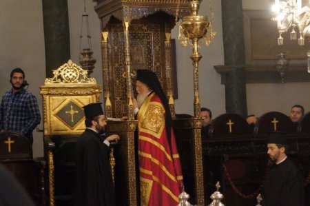 Tütsüden etkilenen Bartholomeos öksürük krizine girdi