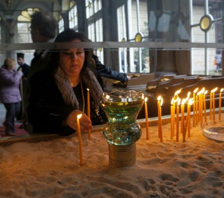 Tütsüden etkilenen Bartholomeos öksürük krizine girdi