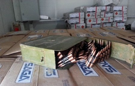 Tuzla’da gemiye operasyon: Çok sayıda silah ve silah parçası ele geçirildi