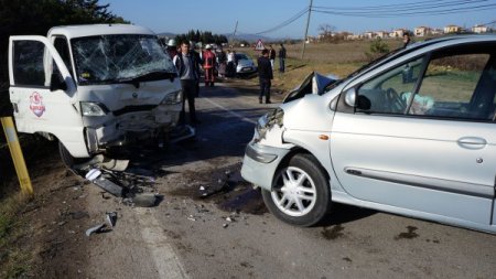 Tuzla'da kaza: 2 ağır yaralı