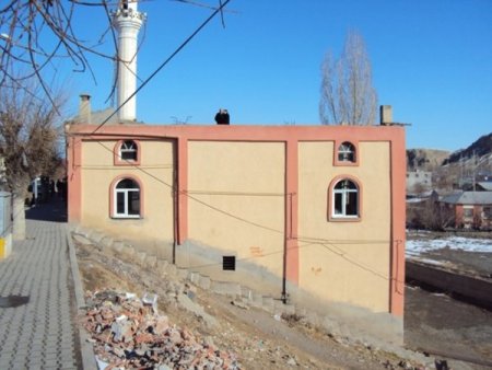 Tuzluca’ya Bin Kişilik Yeni Cami