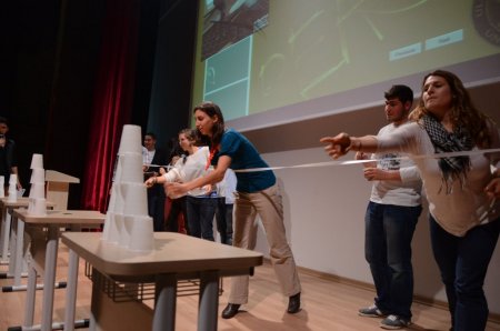 UAÜ İngilizceyi etkinliklerle öğretiyor