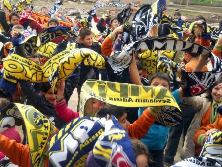 Üç büyük kulüpten kardeşlik projesine destek