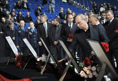 Uçak Kazasında Oyuncuları Ölen Yaroslavl Hokey Takımı Ligden Çekildi